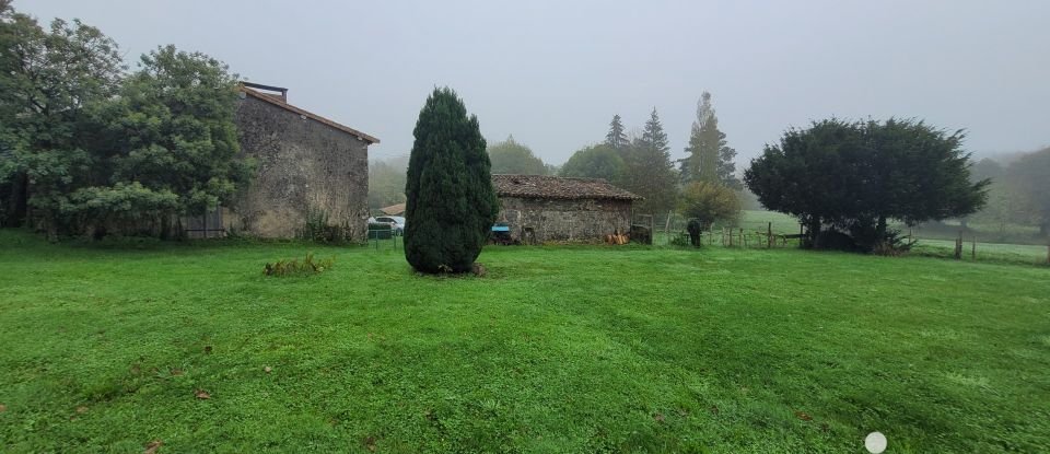 Maison de campagne 4 pièces de 84 m² à Saint-Pardoux (79310)