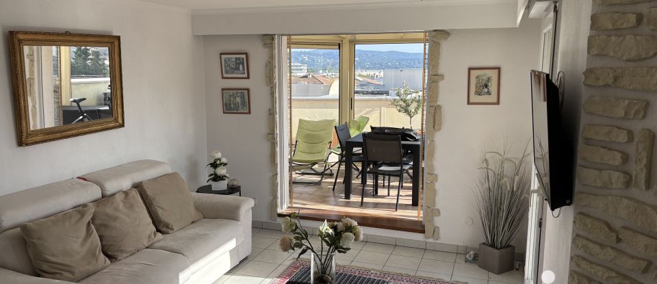 Apartment 3 rooms of 69 m² in Cavalaire-sur-Mer (83240)