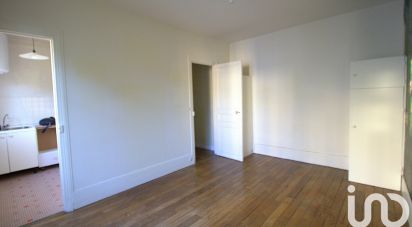 Studio 1 room of 24 m² in Paris (75015)