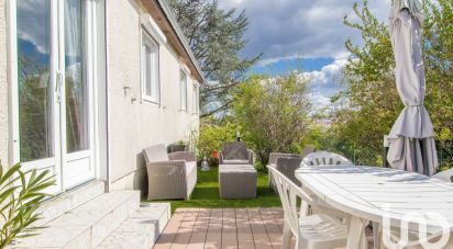 House 7 rooms of 151 m² in Montlhéry (91310)