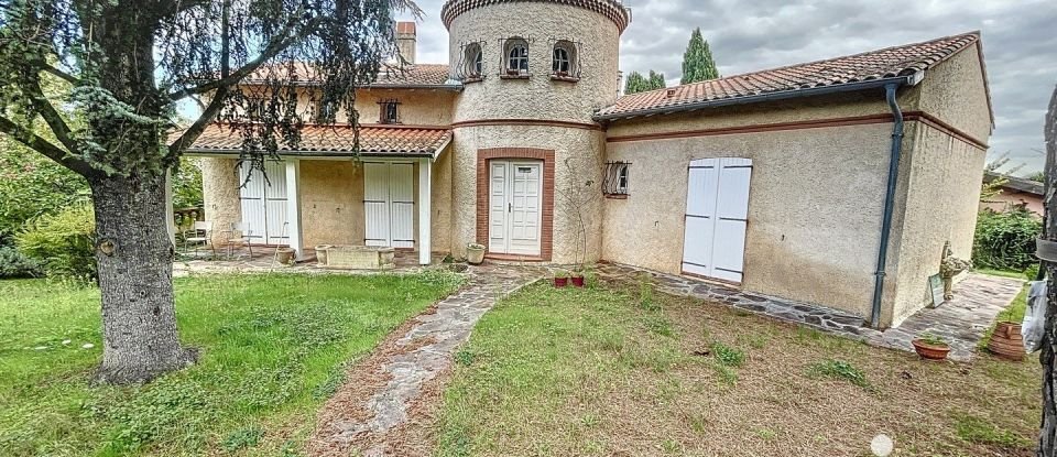 Maison traditionnelle 6 pièces de 301 m² à Toulouse (31500)