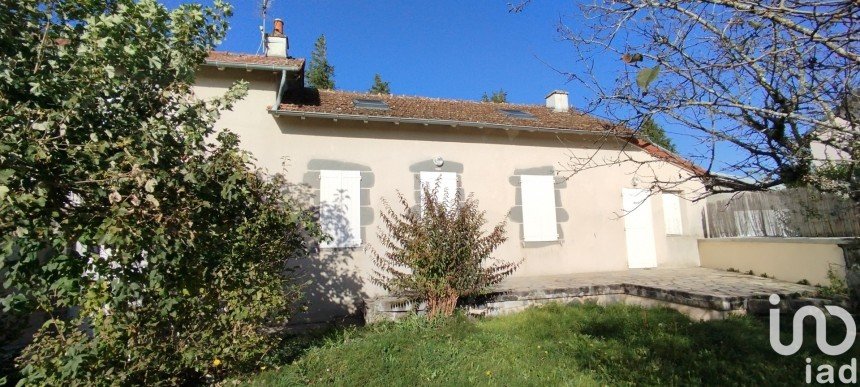 House 4 rooms of 94 m² in Aurillac (15000)