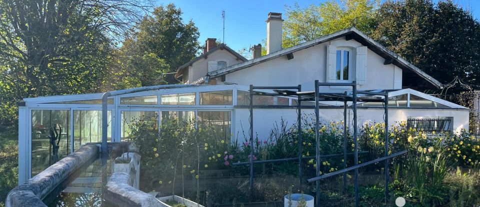 Maison rustique 7 pièces de 175 m² à Escamps (89240)