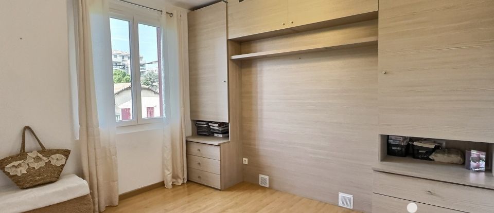 Appartement 4 pièces de 64 m² à Aix-en-Provence (13090)