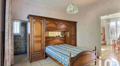 Traditional house 5 rooms of 137 m² in Le Pradet (83220)