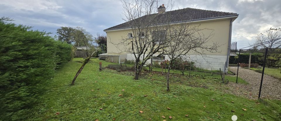 Maison 4 pièces de 92 m² à Velles (36330)