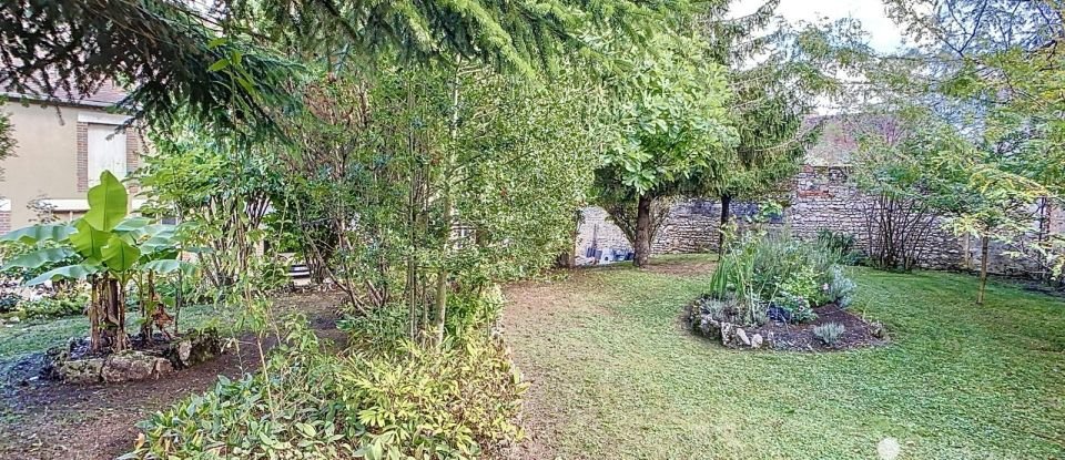 Village house 4 rooms of 90 m² in La Chapelle-sur-Aveyron (45230)