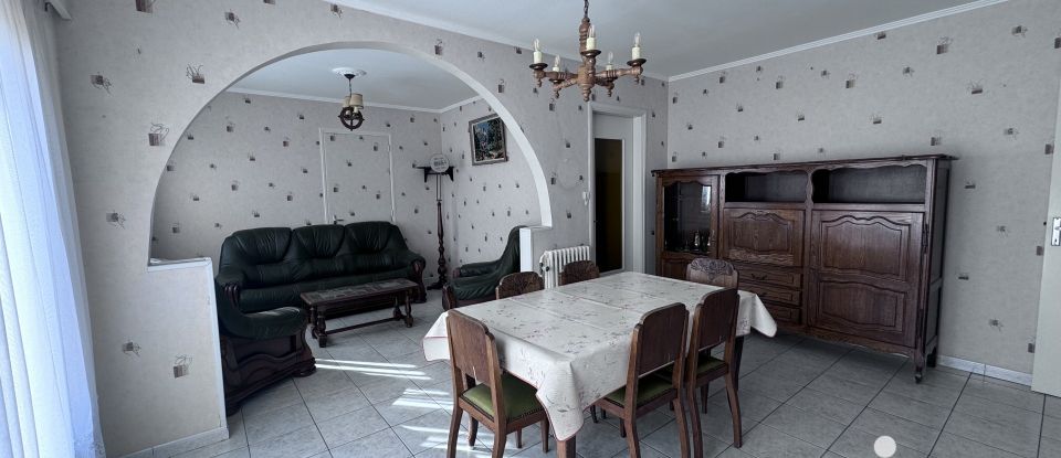 Mansion 5 rooms of 122 m² in Wassy (52130)