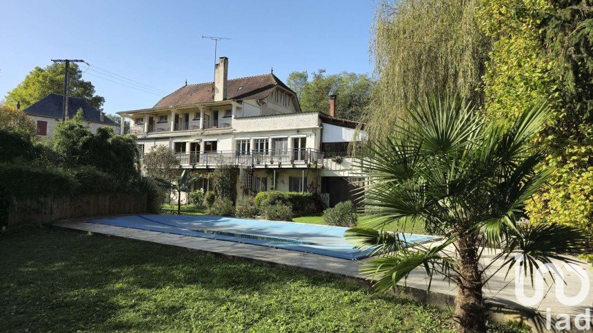 House 17 rooms of 395 m² in Frayssinet (46310)