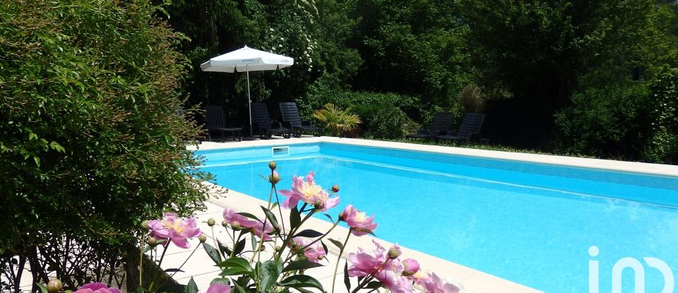 House 17 rooms of 395 m² in Frayssinet (46310)