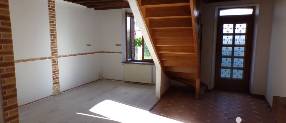 Maison 8 pièces de 211 m² à Gron (89100)