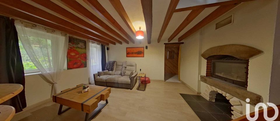 Country house 5 rooms of 134 m² in Loireauxence (44370)