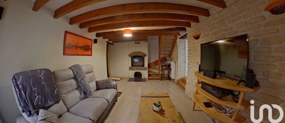 Country house 5 rooms of 134 m² in Loireauxence (44370)