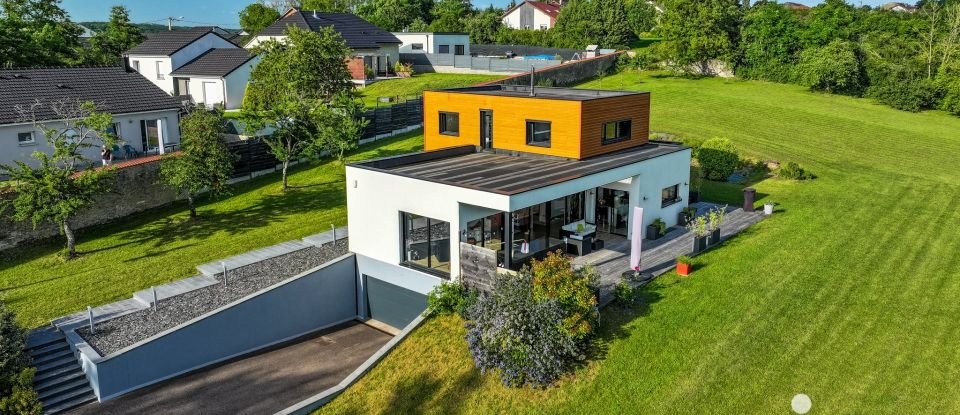 Maison d’architecte 8 pièces de 250 m² à Maizeroy (57530)