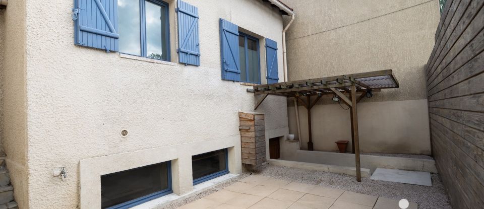 House 3 rooms of 53 m² in Savigny-sur-Orge (91600)