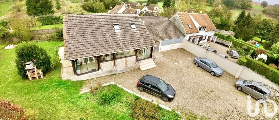 Maison de village 4 pièces de 84 m² à Véron (89510)