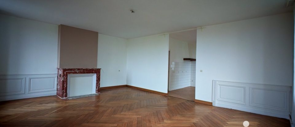 Immeuble de 750 m² à Ambacourt (88500)