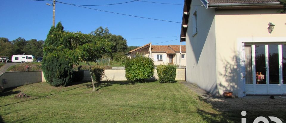 Traditional house 7 rooms of 128 m² in Loudun (86200)