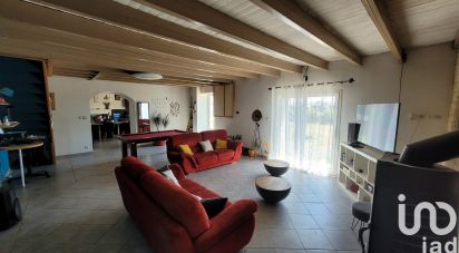 Traditional house 6 rooms of 204 m² in Mouzeuil-Saint-Martin (85370)