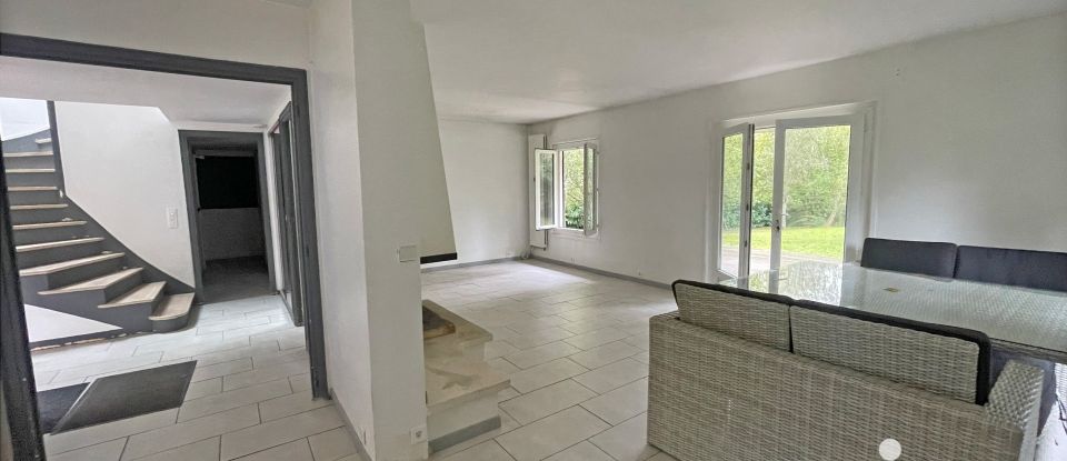 Maison traditionnelle 7 pièces de 168 m² à Gif-sur-Yvette (91190)