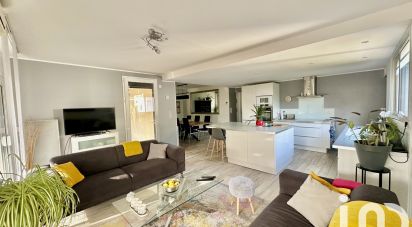 Maison 6 pièces de 143 m² à Caussade (82300)