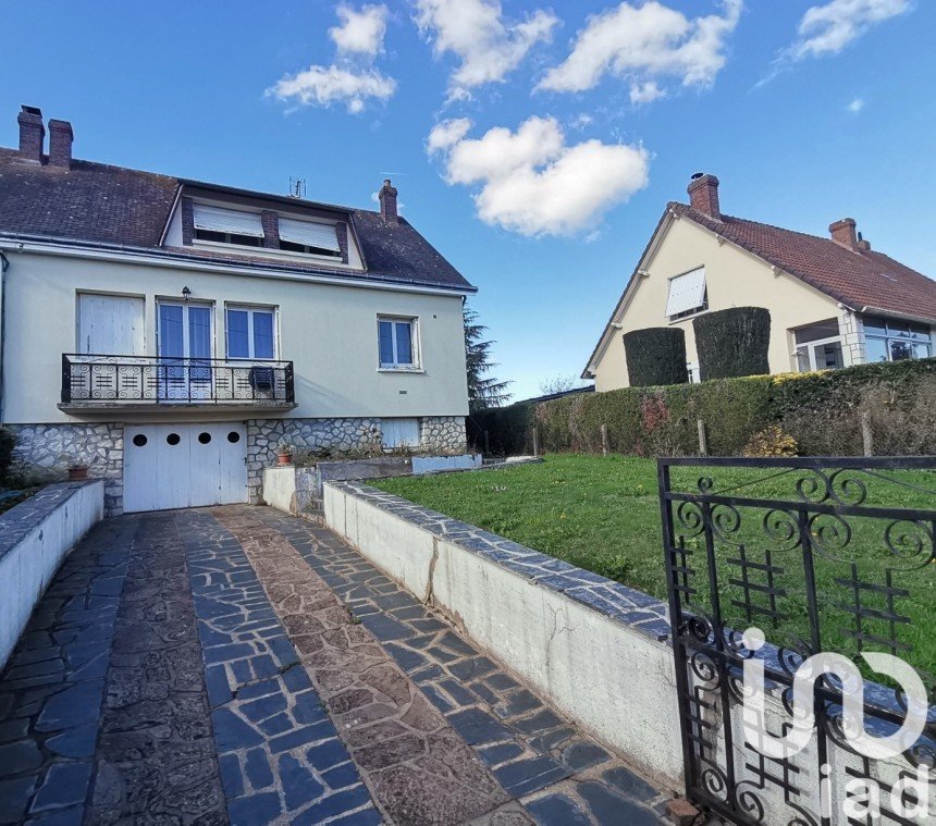 House 5 rooms of 125 m² in Bonneval (28800)