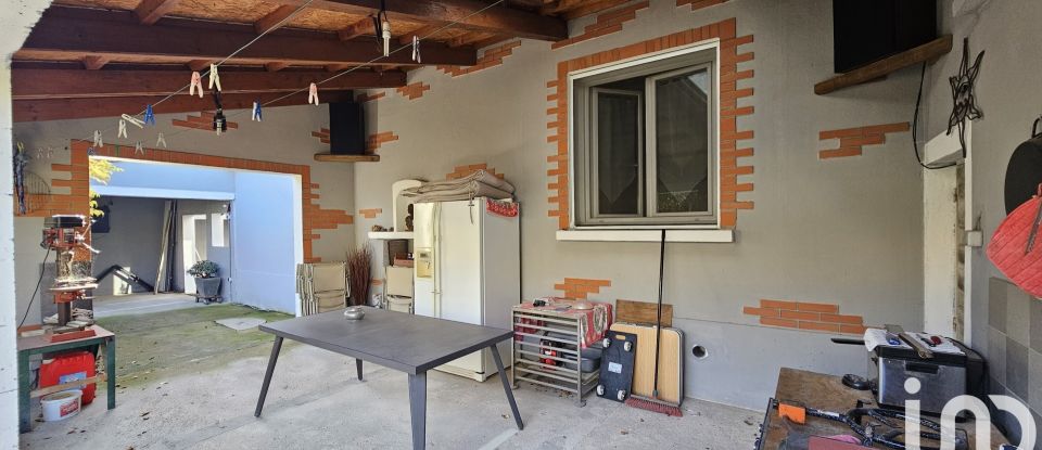 Maison traditionnelle 7 pièces de 135 m² à Bagnols-sur-Cèze (30200)