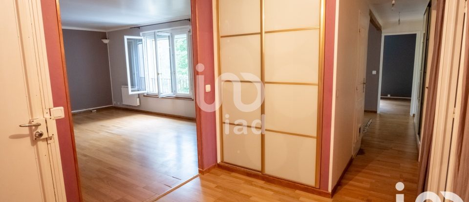 Appartement 4 pièces de 100 m² à Saint-Mammès (77670)