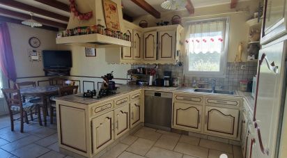 Traditional house 6 rooms of 143 m² in Ardin (79160)