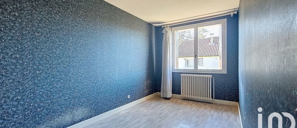 Maison traditionnelle 7 pièces de 90 m² à Avermes (03000)