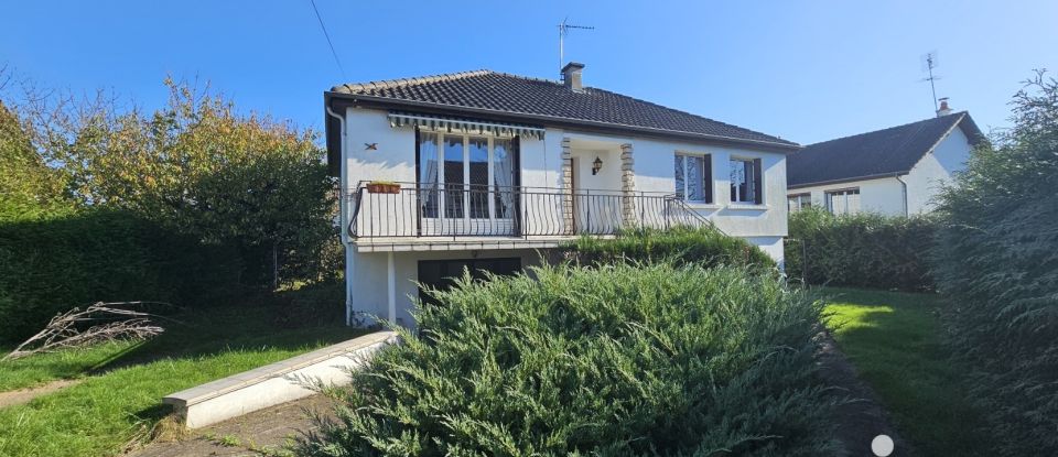 Maison traditionnelle 7 pièces de 90 m² à Avermes (03000)