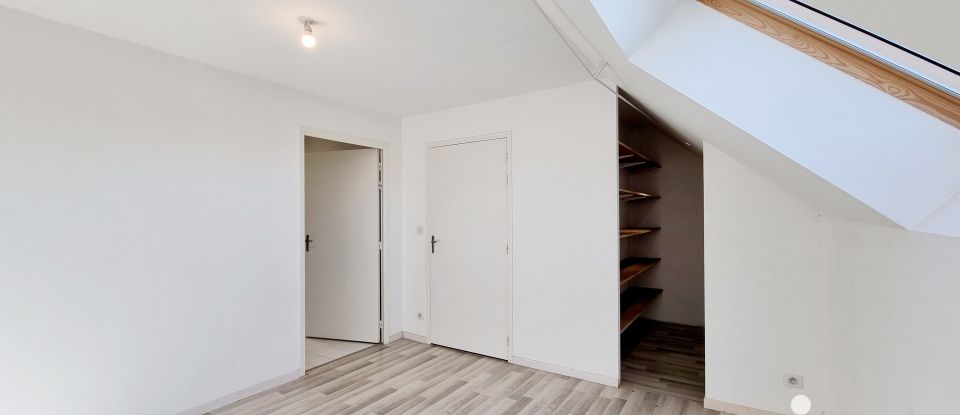 Maison 9 pièces de 291 m² à Oinville-Saint-Liphard (28310)