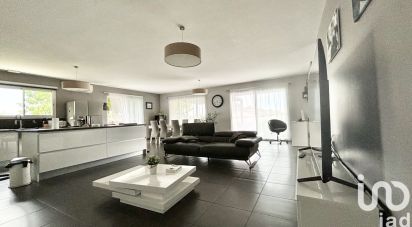 House 5 rooms of 127 m² in Castelnau-de-Médoc (33480)