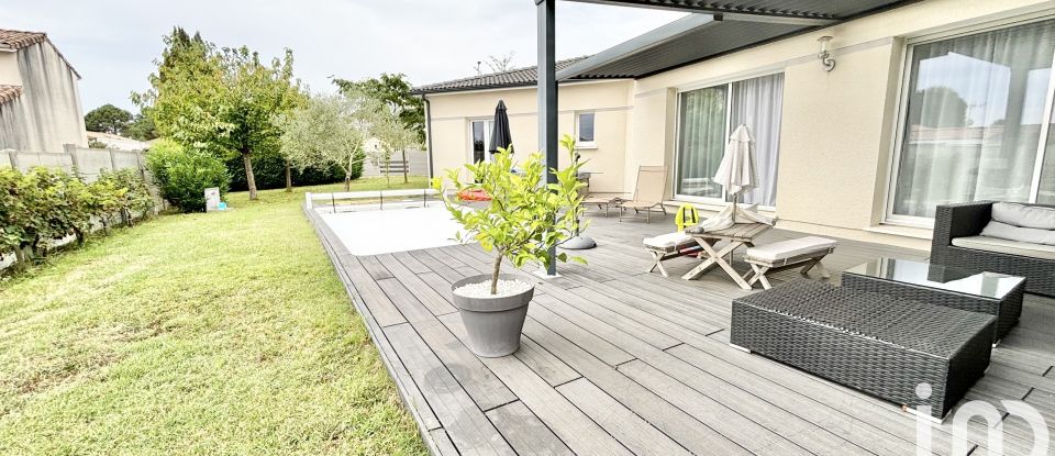 House 5 rooms of 127 m² in Castelnau-de-Médoc (33480)