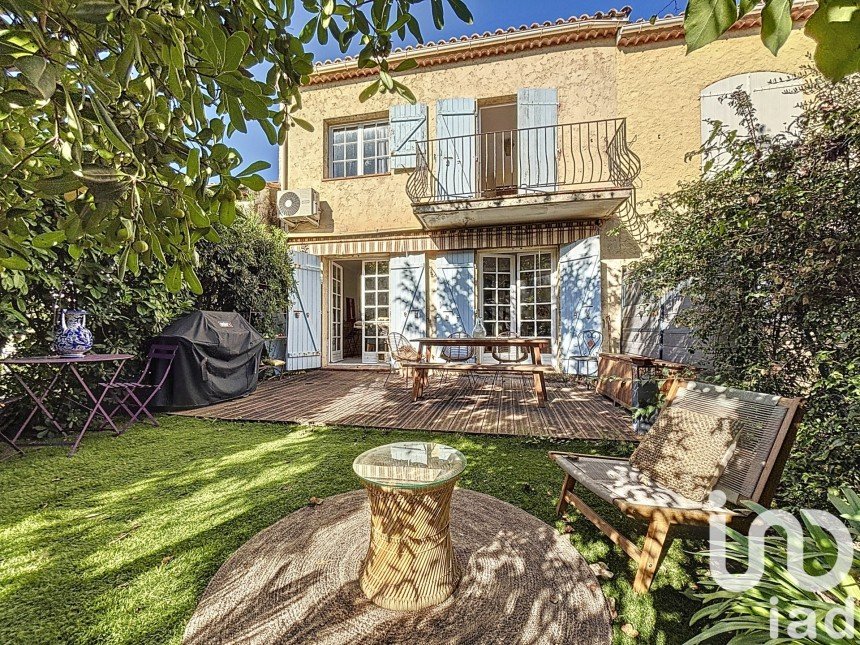 Maison traditionnelle 4 pièces de 95 m² à Villeneuve-Loubet (06270)