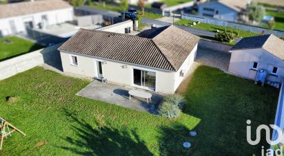 House 5 rooms of 90 m² in Roullet-Saint-Estèphe (16440)