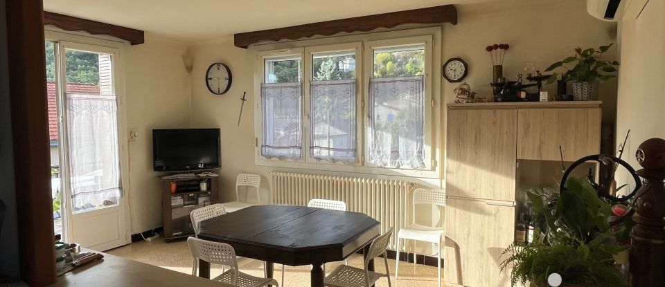 Traditional house 6 rooms of 98 m² in Forcalquier (04300)