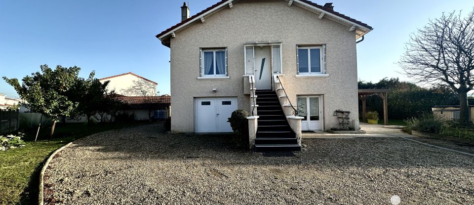 Maison 5 pièces de 121 m² à Bonson (42160)