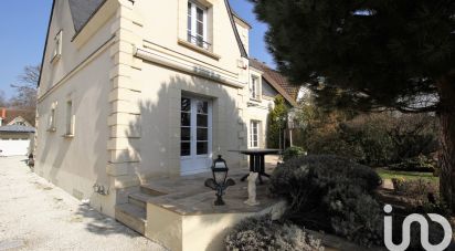 Traditional house 7 rooms of 238 m² in Villecresnes (94440)