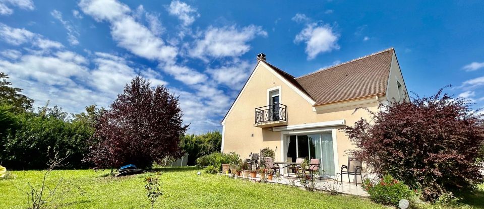 Architect house 5 rooms of 205 m² in Achères-la-Forêt (77760)