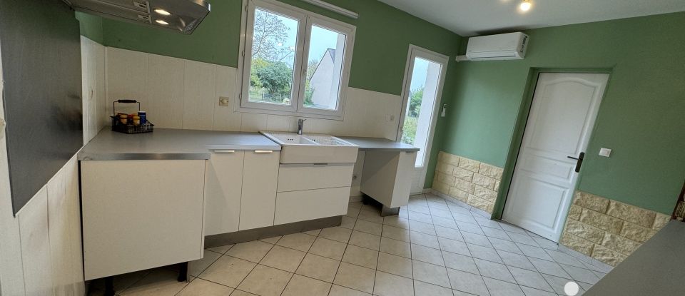 Maison 8 pièces de 160 m² à Bourgueil (37140)