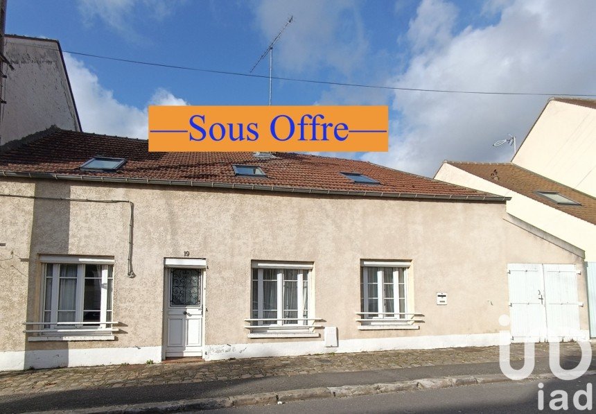 Town house 5 rooms of 146 m² in Tournan-en-Brie (77220)