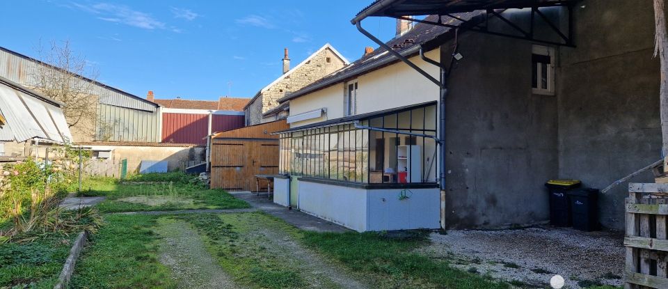 Village house 7 rooms of 164 m² in Massingy (21400)