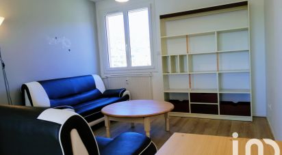 Appartement 4 pièces de 76 m² à Nyons (26110)