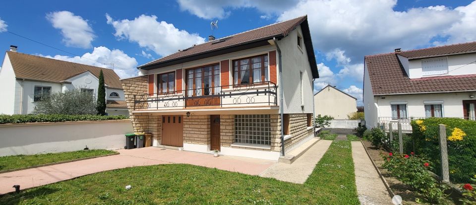 Maison traditionnelle 5 pièces de 157 m² à Montigny-lès-Cormeilles (95370)