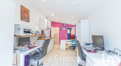 House 2 rooms of 27 m² in Asnières-sur-Seine (92600)