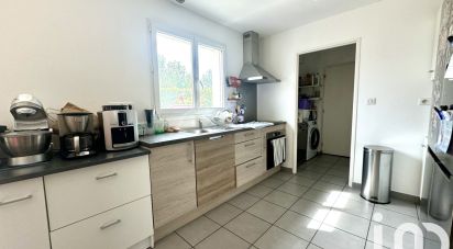 House 6 rooms of 103 m² in Les Auxons (25870)