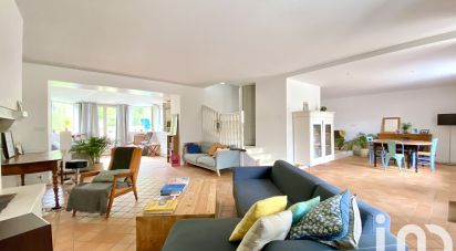 Demeure 8 pièces de 179 m² à Pleudihen-sur-Rance (22690)