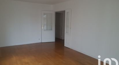 Appartement 3 pièces de 67 m² à Courbevoie (92400)