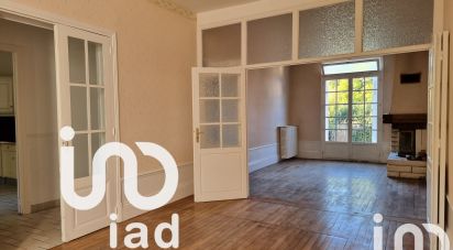 House 6 rooms of 204 m² in Chauny (02300)